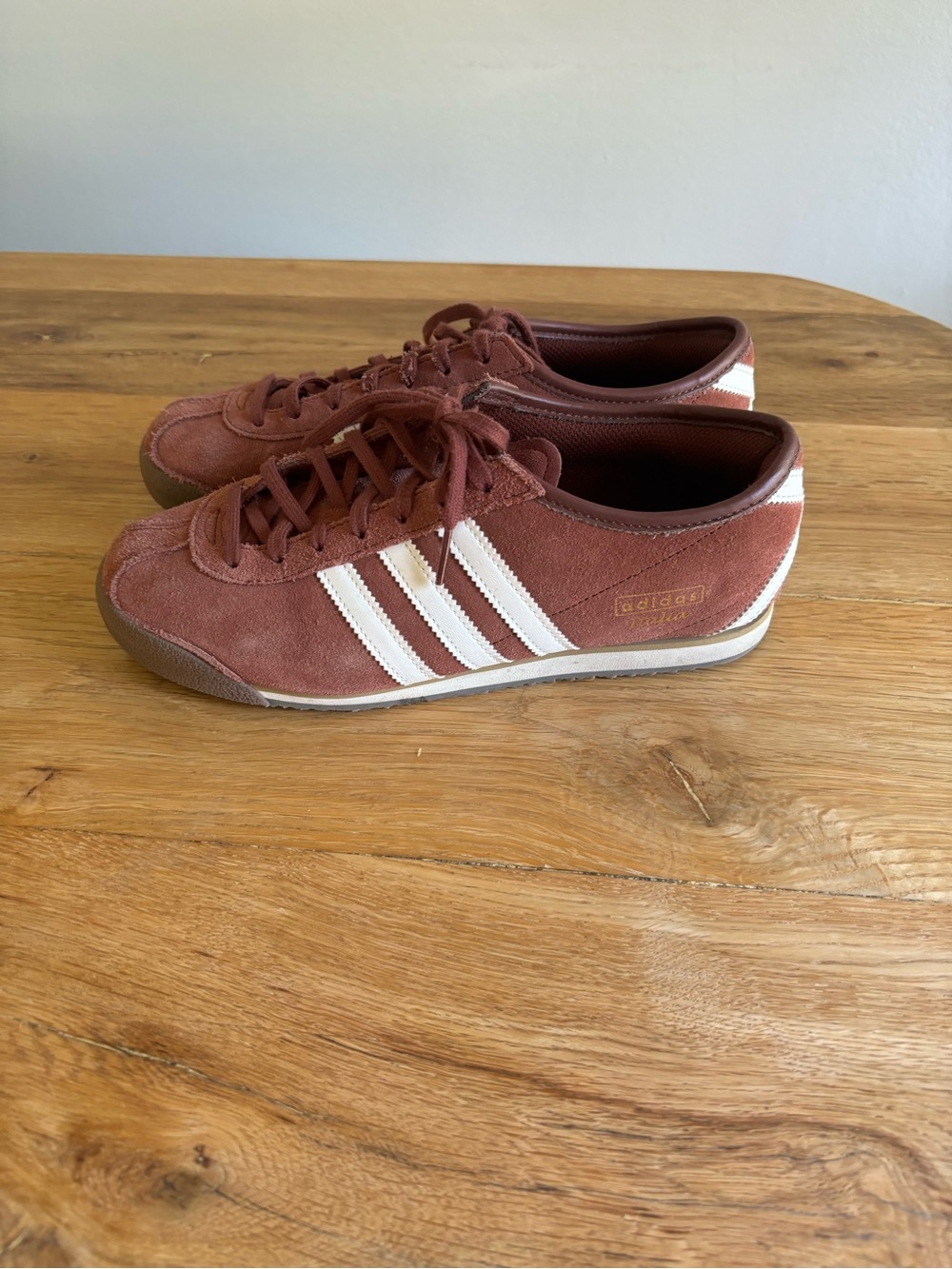 adidas women’s Maroon Suede Sneakers with White Stripes. Women size 9 - Picture 5 of 5